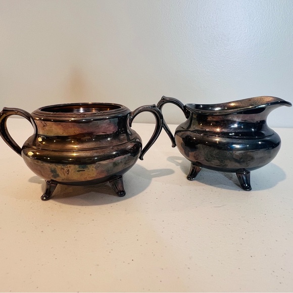 Vintage 1881 Rogers Croydon Silverplate Holloware Sugar Bowl and Creamer Set - Picture 5 of 11